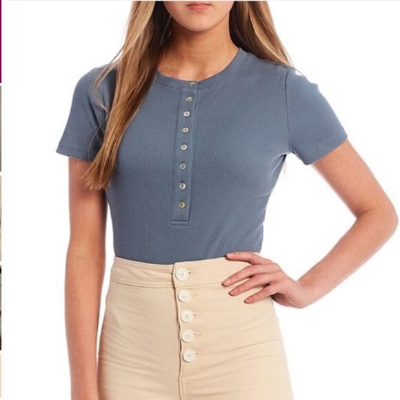 Every by Dillard’s steel blue button front bodysuit - Picture 6 of 8